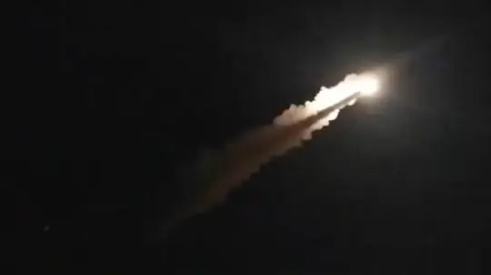 Russian Ballistic Missile Strike on Kyiv Captured on Video