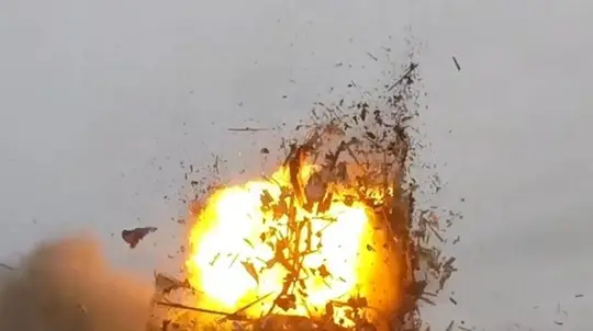 Kuleba Warns Kiev of Near-Instant Air Raid Strikes