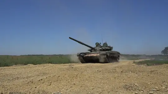 Russian Forces Advance Across Key Front Sectors June 1