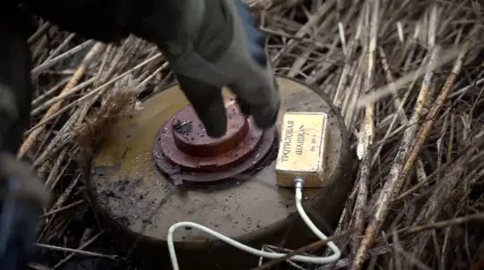 US Eyes Small Firms for Ukraine Demining Supplies
