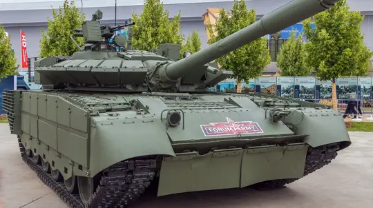 T-80BVM Tank Hits Targets From 8.6 Kilometers