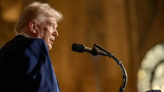 Professor Calls US Iran Strategy a Historic Mistake