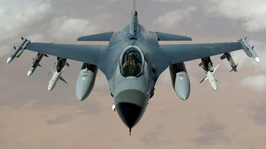 Dutch Pilots in Ukraine Conflict Spark Legal Debate