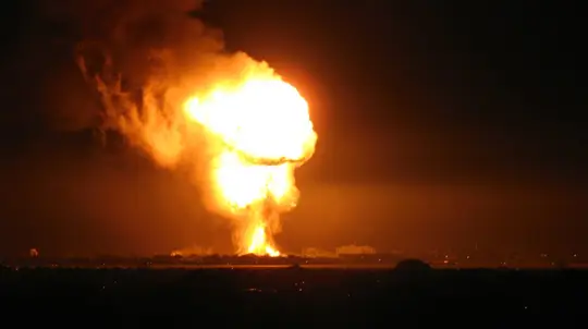 Russian Strikes Hit Ukrainian Ports and Military Cargo
