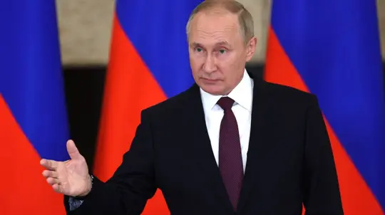 Putin’s Response to Russian Ship Seizures Could Cost Europe Dearly, Expert Warns