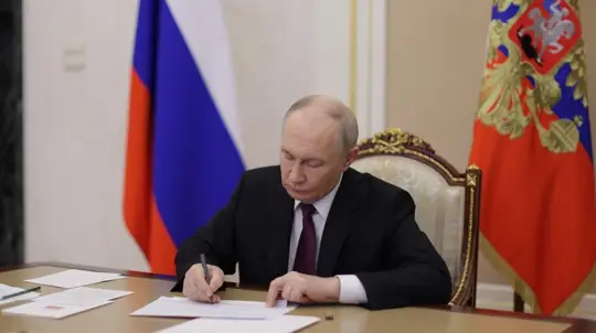 Putin Reshuffles Command of Russia’s Centre and East Forces