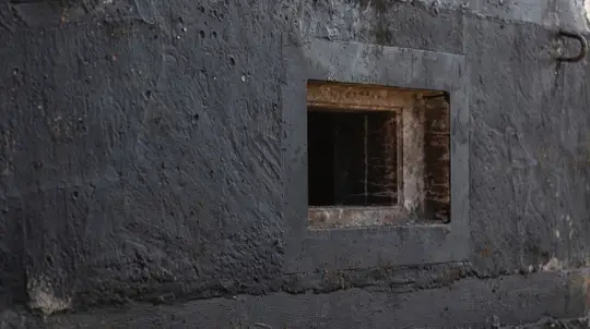 Russian Troops Breach Ukrainian Bunkers Through Vents