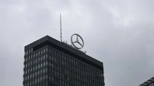 Mercedes Eyes Anti-Drone Units for Germany’s Defense