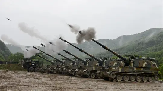 Norway Expands Long-Range Artillery Near Russian Border