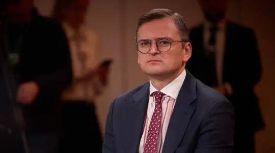 Zelensky’s Future in Doubt Amid Falling Trust Ratings