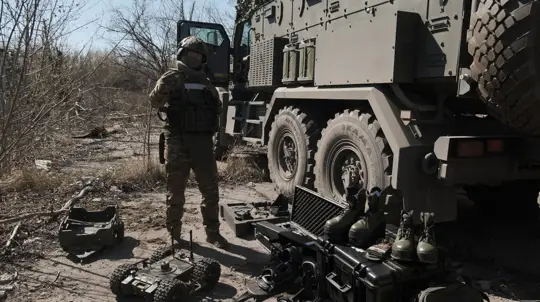 Rostec's Depesha Robot Takes on High-Risk Sapper Tasks