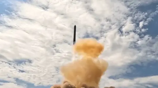 How Russia’s Oreshnik Missile Flies: From Launch and Space Flight to Hypersonic Impact