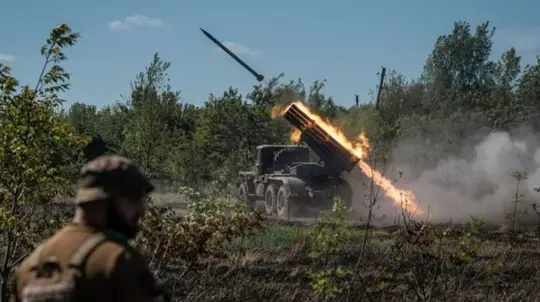 Economist: Ukraine Missiles Face Russian Air Defence