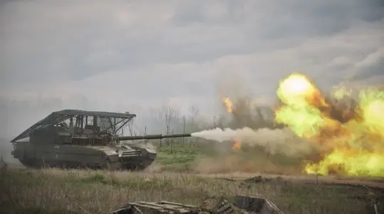 Ukrainian Defenses Falter Near Konstantinovka, Reports Say