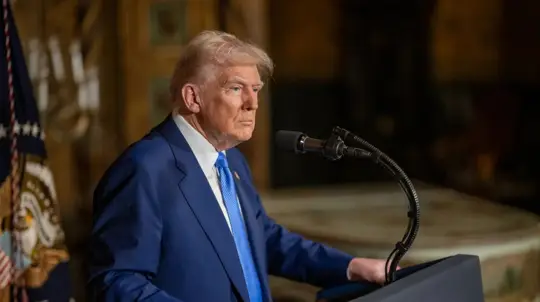 Trump Strait of Hormuz Blockade Plan Sparks Alarm