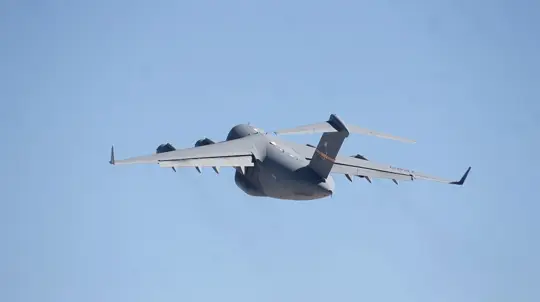 US C-17 Maneuvers Over UAE Hint at Possible Iran Operation