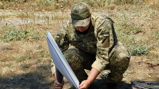 Russian Electronic Warfare Systems Disrupt Starlink Used by Ukrainian Forces