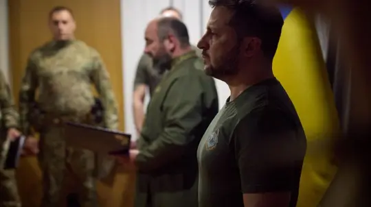 SBU-GUR Clash Could Lead to Zelensky’s Arrest in Kiev