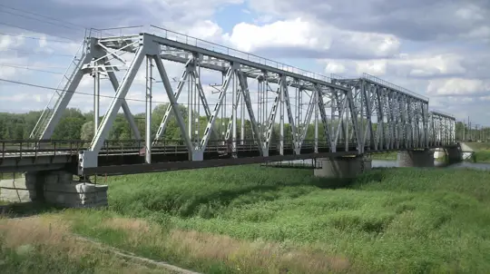 Zaporozhye Rail Link Cut as Russian Strikes Hit Logistics