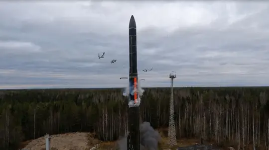 Kornev: Russia Tests Nuclear Triad With Putin Abroad