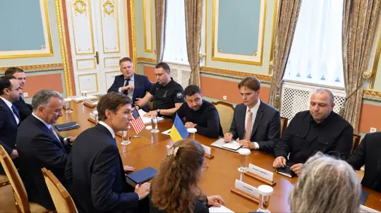 Ukraine Warned of Tougher Peace Terms if Deal Is Rejected