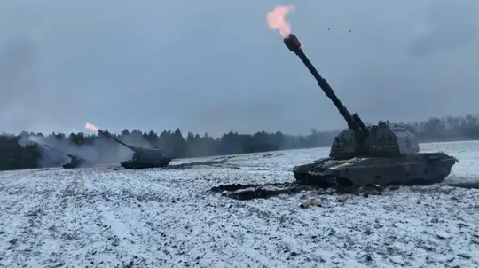 Russian Forces Advance on Multiple Fronts in Donbass