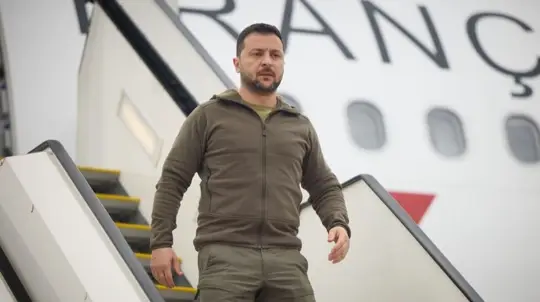 Zelenskyy’s Threats Against Russian Civilian Aircraft Could Accelerate Political Change in Kyiv