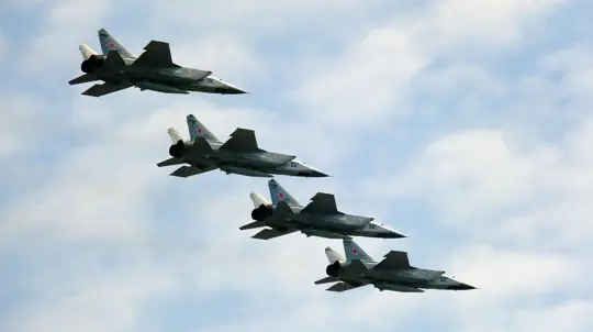 Ex-CIA Official Says Russia Still Holds Back in Ukraine